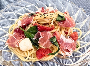 いちごの冷製パスタ