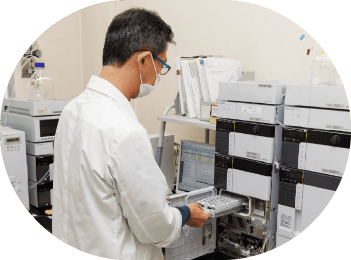 精密機器で検査